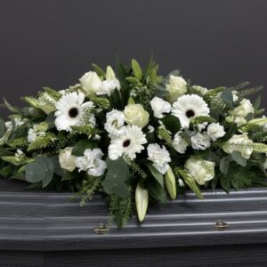 Smútočný aranžmán na truhlu
